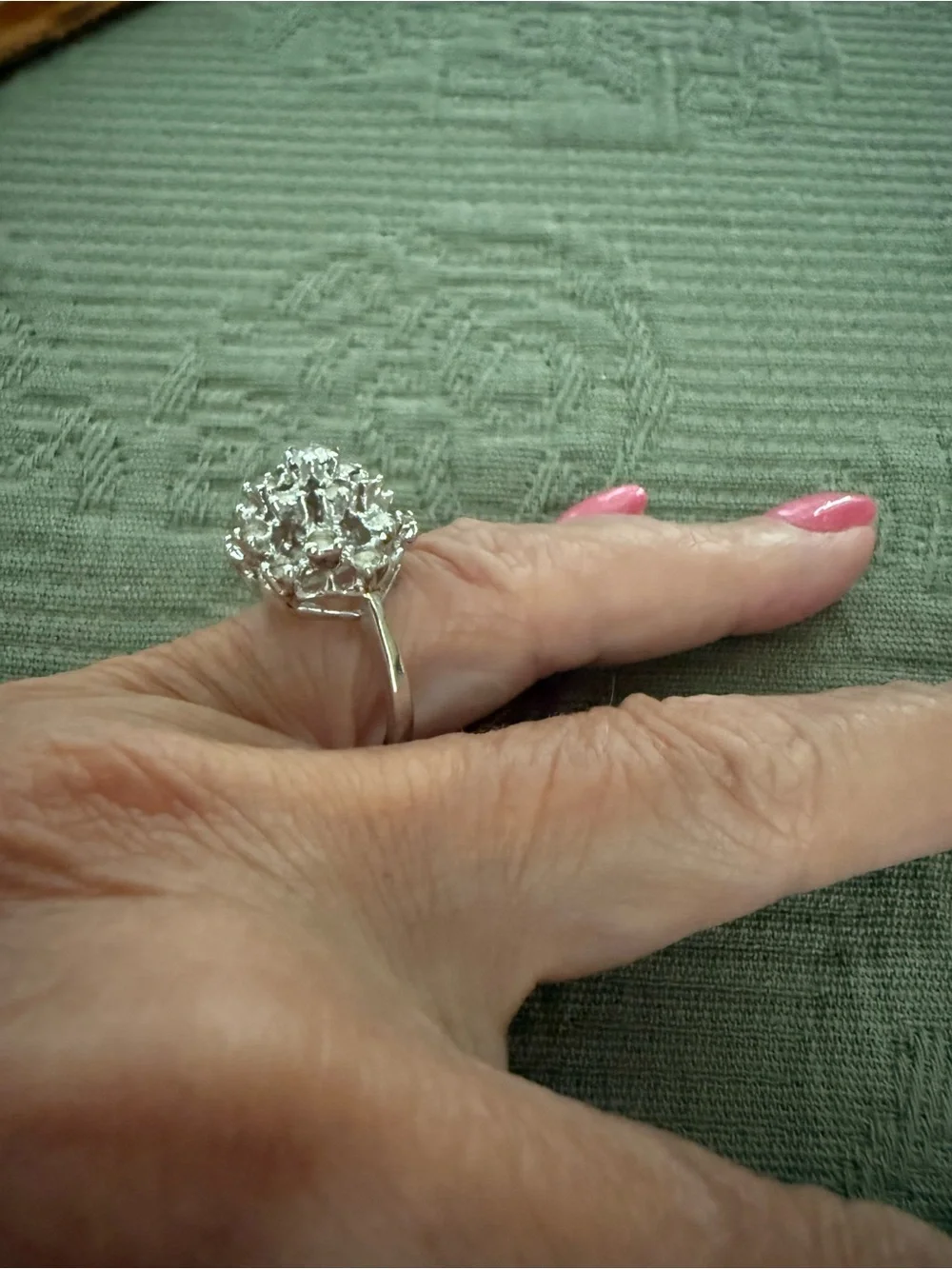 Elegant Vintage Silver-Tone Cluster Cocktail Ring with Clear Crystals